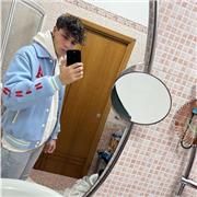 Sono un ragazzo che frequenta l’università di Napoli, impartisco lezioni per aiuto compiti a ragazzi di scuola media o elementare